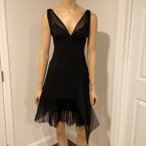 Elie Tahari 100% silk black dress pleated skirt